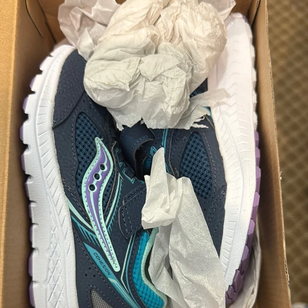 NWT - Size 13 Little Girls Sneakers - Picture 1 of 3